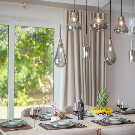 Villa Kalkan Kalamar Koyunda Denize Sifir Oezel Platformlu Elena 2 Kaş
