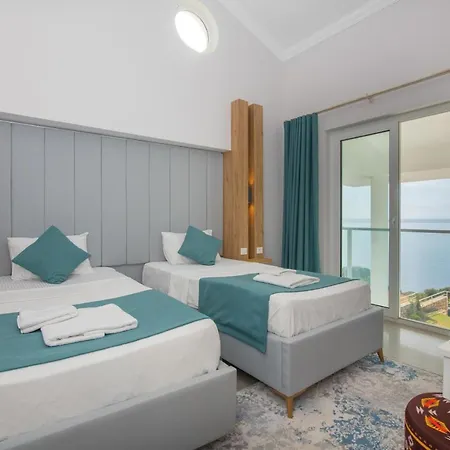 Villa Kalkan Kalamar Koyunda Denize Sifir Oezel Platformlu Elena 2