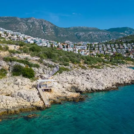 Kalkan Kalamar Koyunda Denize Sifir Oezel Platformlu Elena 2 Villa Kas