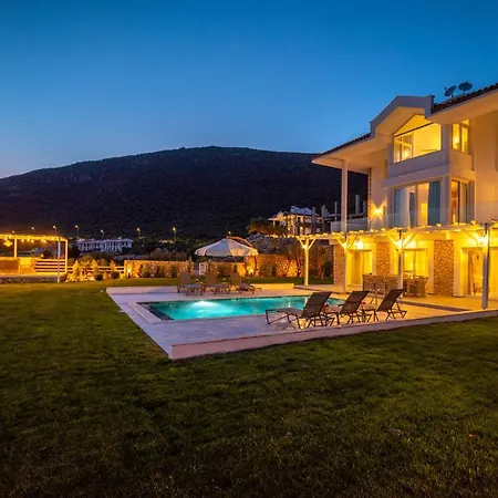Βίλα Kalkan Kalamar Koyunda Denize Sifir Oezel Platformlu Elena 2 *